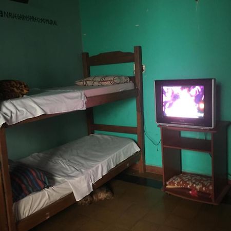 Hostel Costa Mosquito Posadas Esterno foto